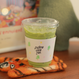 YURI (MATCHA LATTE)