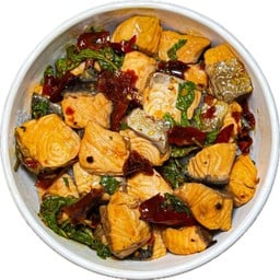 ข้าวกระเพราแซลมอน