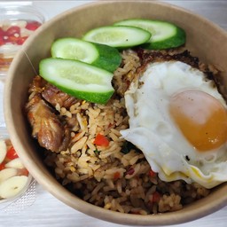 ข้าวคลุกกะเพรา