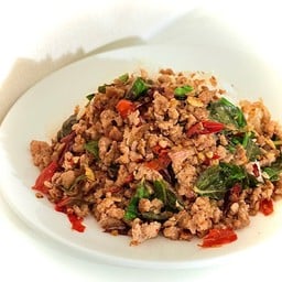 ร่ายรำทำครัว Happy piggy kitchen