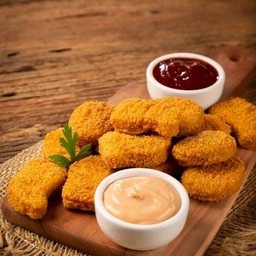 นักเก็ตไก่ กร๊อบกรอบ พร้อมซอสทูโทน