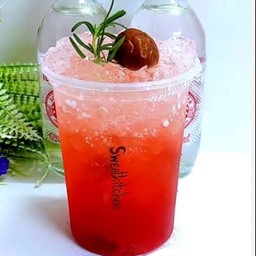 สตอเบอรี่โซดาน้ำผึ้ง