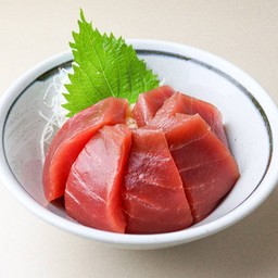 ข้าวหน้าปลาฮอนมากุโระส่วนเนื้อแดง