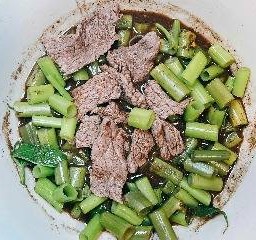 กาเหลาเนื้อสดหมัก 