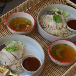 ข้าวสวยไก่ต้ม