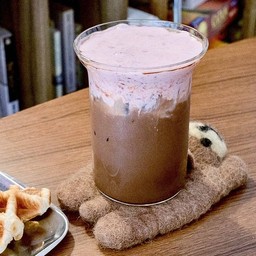 CHOCOLATE STRAWBERRY