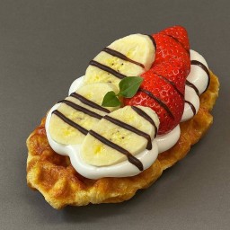 ครอฟเฟิลสตอเบอรี่กล้วยช็อต Strawberry banana choc croffle