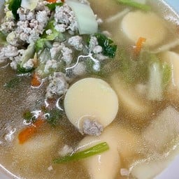 แกงจืดเต้าหู้หมูสับ