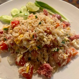 ข้าวผัดแหนม