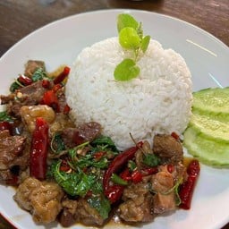 โคตรเพราหมูตุ๋นราดข้าว