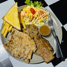 สเต็กเนื้อโคขุน + สเต็กหมู