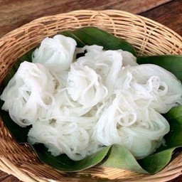 เส้นขนมจีนเปล่า