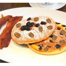 Pecan And Blueberries Pancakes