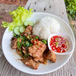 กะเพราหมูตุ๋น