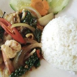 ผัดขี้เมา