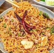 ลาบมาม่า