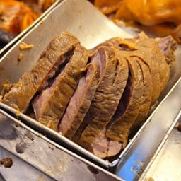 ปอดหมูหั่นจิ้มน้ำจิ้ม  (ไม่มีน้ำพะโล้ไม่มีผักจ้า)