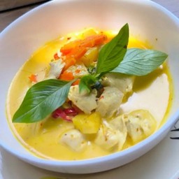 แกงกะทิ ( Yellow Curry)