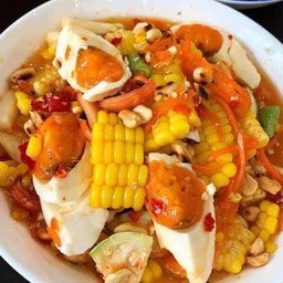 ตำข้าวโพดไข่เค็ม