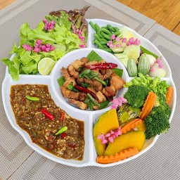 ชุดแจ่วปลาร้า สามชั้นทอดดอกเกลือ