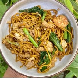 ผัดซีอิ๊วเส้นเหลือง