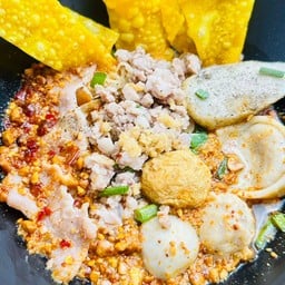 ก๋วยเตี๋ยวต้มยำน้ำตื้น