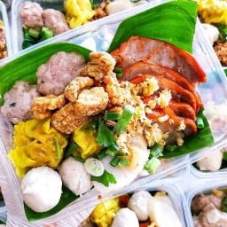 ก๋วยเตี๋ยวหมูโคตรจะป๊อก