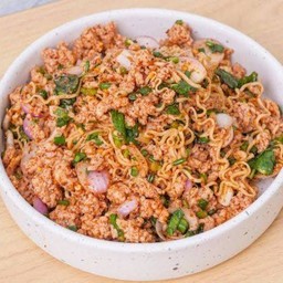 ผัดมาม่า...ลาบ