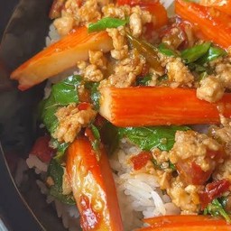 ข้าวกะเพราปูอัด+หมูสับ