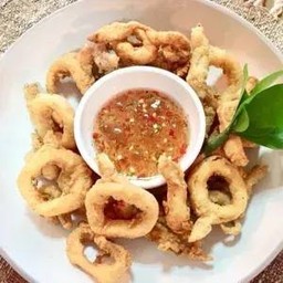 หมึกชุบแป้งทอด