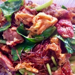วุ้นเส้นผัดซีอิ๊วเนื้อ