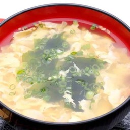 ซุปใส ไข่และ สาหร่าย