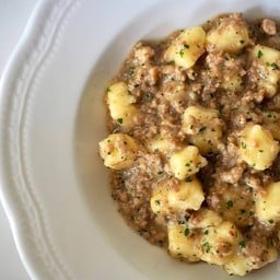 ญ็อกกี้กับรากูสไตล์ฟาร์มเฮาส์