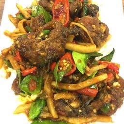 พริกแกงราดข้าว