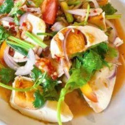 ยําไข่เค็ม