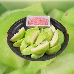 ฝรั่งแช่บ๊วย