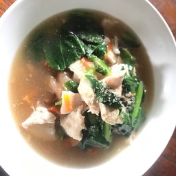 ราดหน้าเส้นใหญ่ไก่
