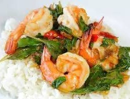กะเพรากุ้งราดข้าว