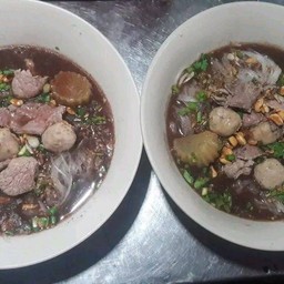 ร้านยายลีหนองจันทร์ตามสั่งก๋วยเตี๋ยว