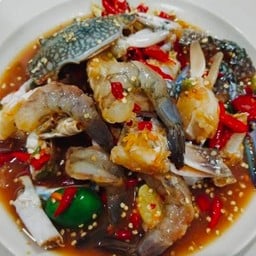 ร้านยำติดนม