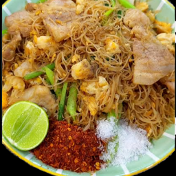 ผัดหมี่ซีอิ๊วใส่ไข่ หมู