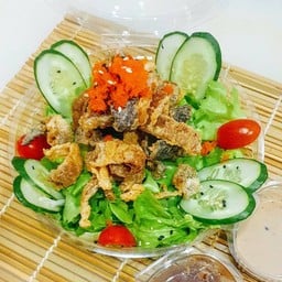 สลัดหนังปลากรอบ