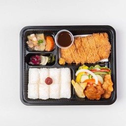 หมูชุบเกล็ดขนมปังทอด