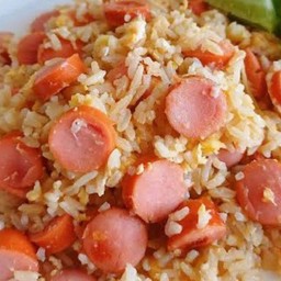 ข้าวผัดไส้กรอกใส่ไข่(ไม่ผัก