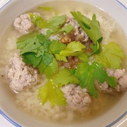 ข้าวต้มหมูสับ
