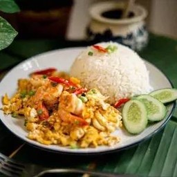 ข้าวไข่ขยี้กุ้ง