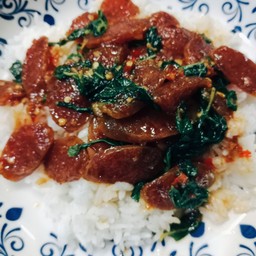 ข้าว กะเพราไก่เชียง