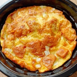 ข้าวไข่เจียวไก่ยอ