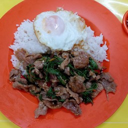 กะเพราหมึก/กุ้ง/เนื้อ