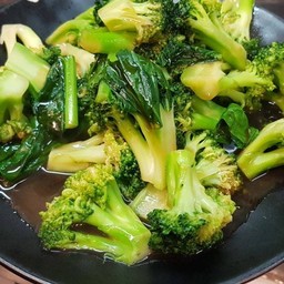 ผัดบล็อคโคลี่น้ำมันหอย